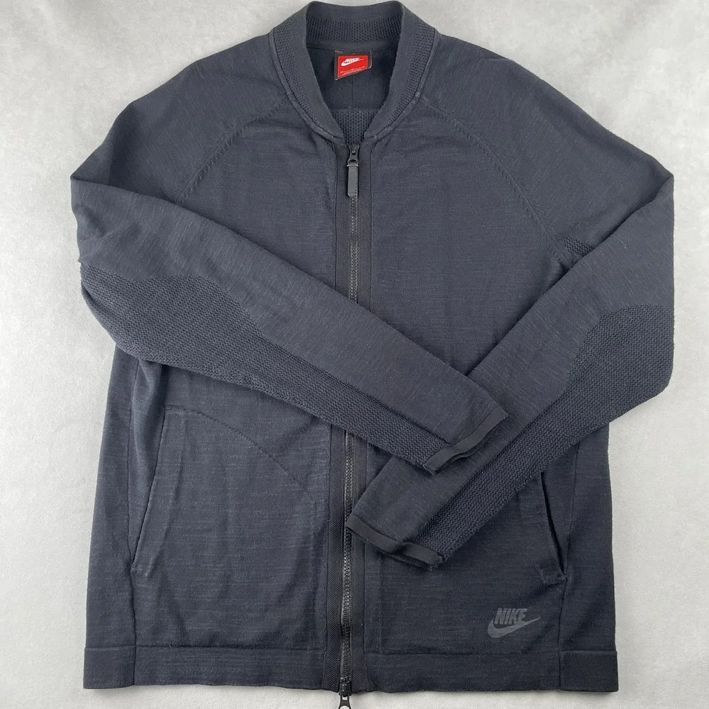 Nike Jacket Mens M Black Tech Knit Full Zip Bomber Mesh‎ Panels Comfy 810558-010